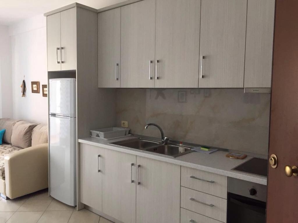 Alvi Hotel 3*