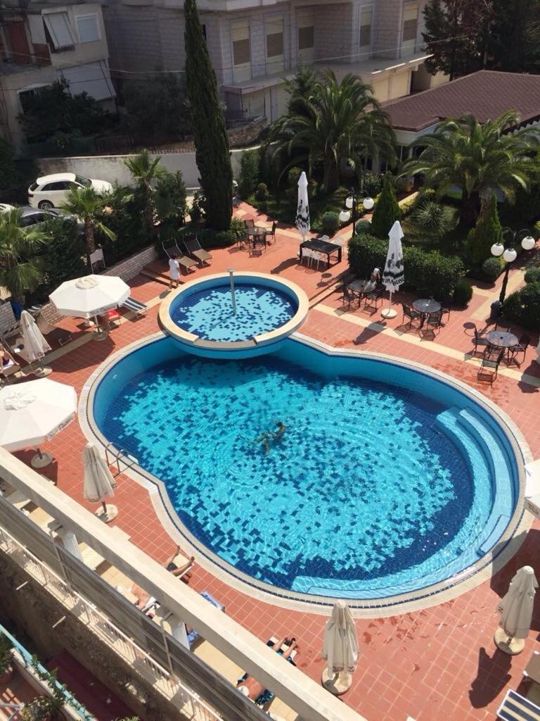 Alvi Hotel