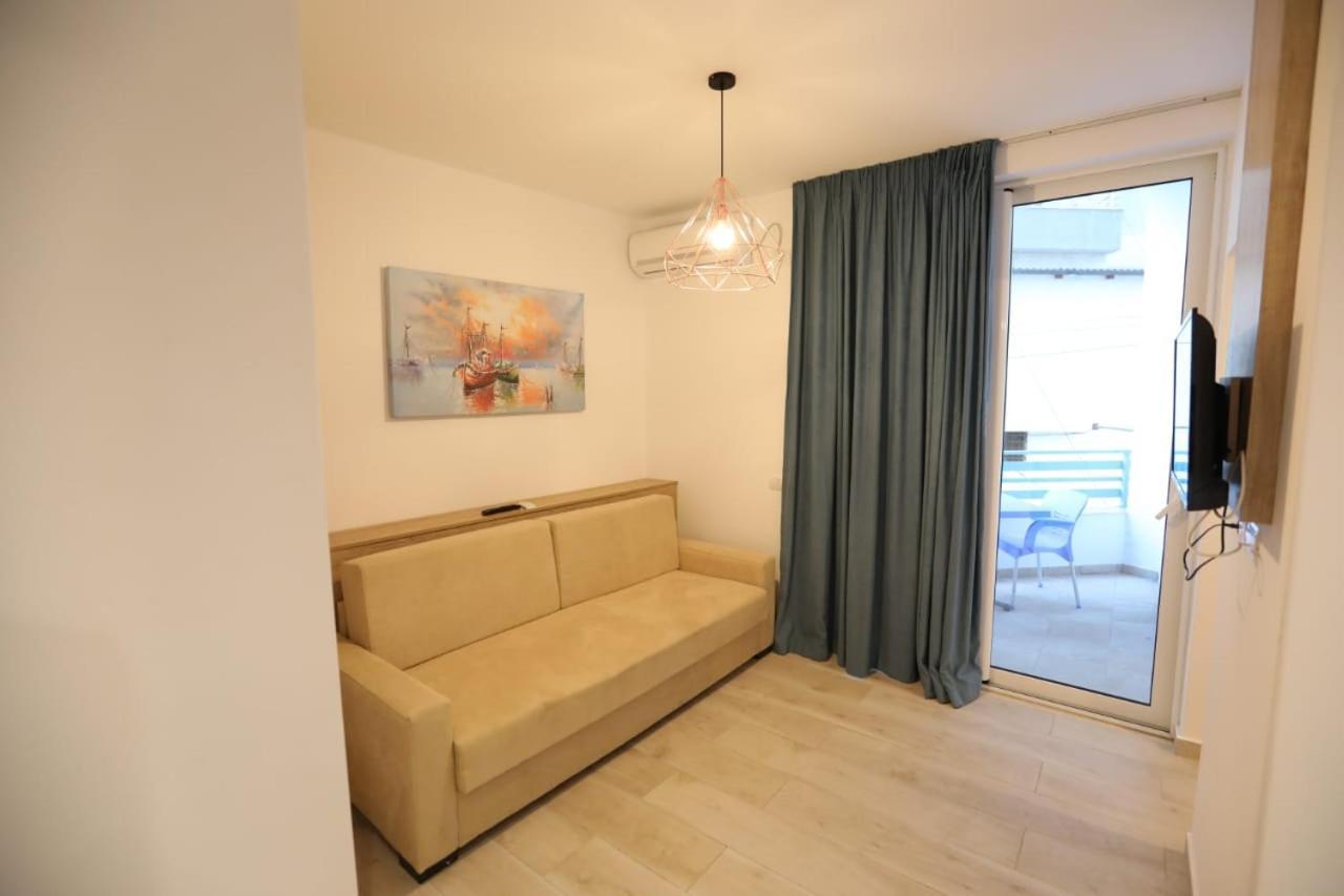 Alvi Sarandë