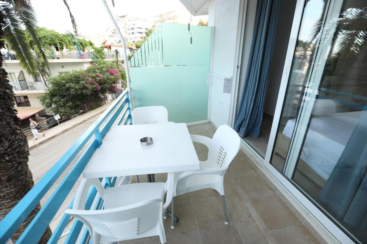 Alvi Hotel